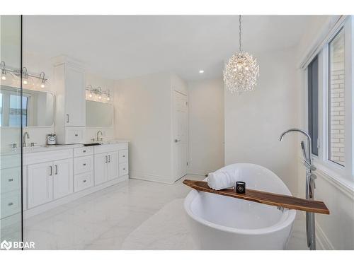 376 Brewery Lane, Orillia, ON - Indoor Photo Showing Bathroom