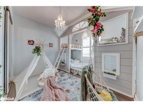 4 Kincaid Lane, Bath, ON - Indoor Photo Showing Other Room