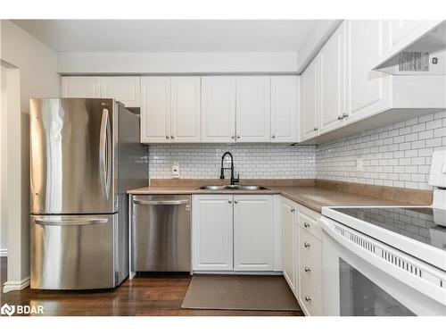 49 Burns Circle, Barrie, ON - Indoor Photo Showing Kitchen With Double Sink