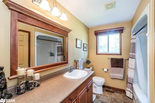 4000 Line 13, Oro-Medonte, ON - Indoor Photo Showing Bathroom