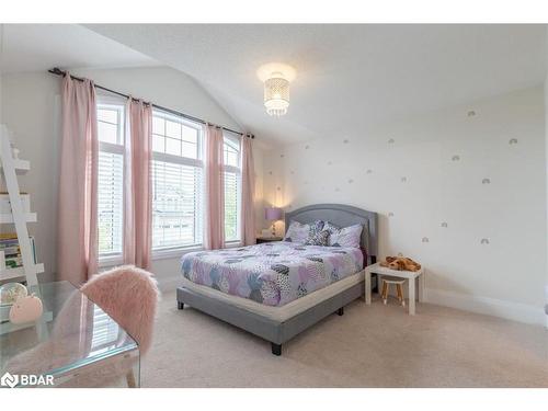 13 Rugman Crescent, Barrie, ON - Indoor Photo Showing Bedroom