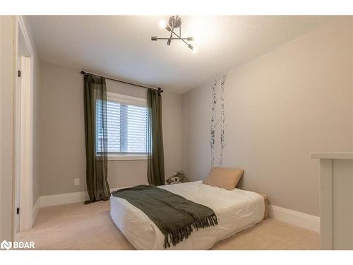 13 Rugman Crescent, Barrie, ON - Indoor Photo Showing Bedroom