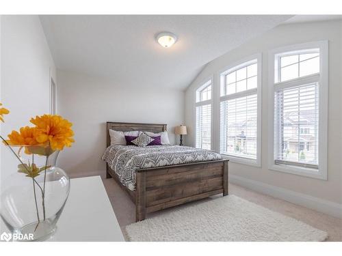 13 Rugman Crescent, Barrie, ON - Indoor Photo Showing Bedroom