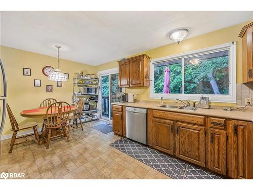 23 Shirley Avenue, Barrie, ON - Indoor Photo Showing Kitchen With Double Sink