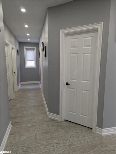 17 Middlebrook Road, Wasaga Beach, ON - Indoor Photo Showing Other Room