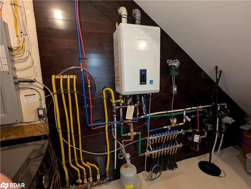 17 Middlebrook Road, Wasaga Beach, ON - Indoor Photo Showing Basement