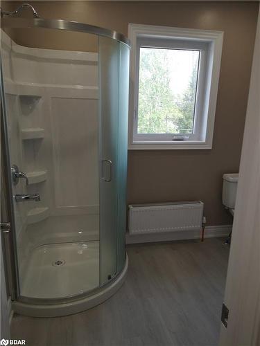 17 Middlebrook Road, Wasaga Beach, ON - Indoor Photo Showing Bathroom