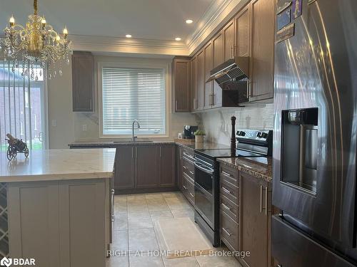 9 Middleton Drive Drive, Wasaga Beach, ON - Indoor Photo Showing Kitchen