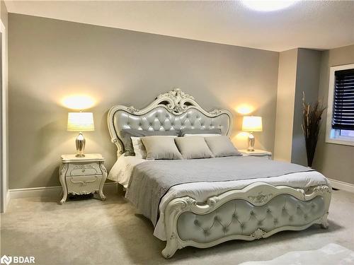 9 Middleton Drive Drive, Wasaga Beach, ON - Indoor Photo Showing Bedroom