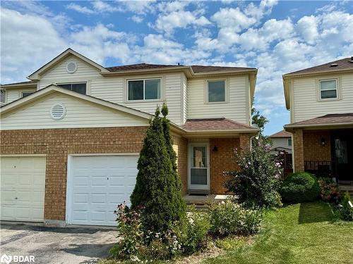 174 Pickett Crescent, Barrie, ON - Outdoor