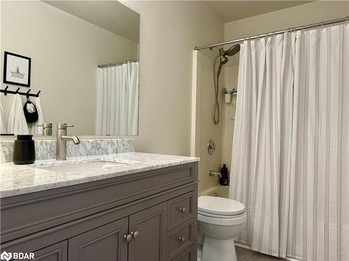 174 Pickett Crescent, Barrie, ON - Indoor Photo Showing Bathroom