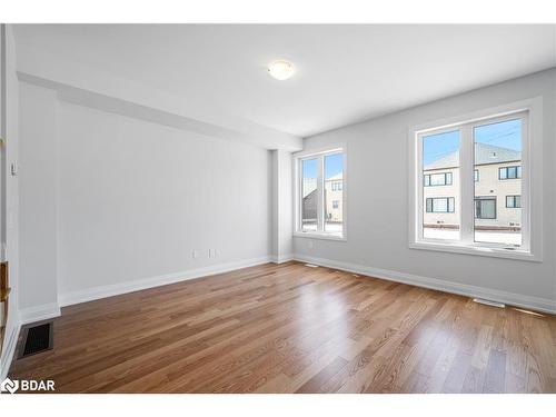 25 Corley Street, Lindsay, ON - Indoor Photo Showing Other Room