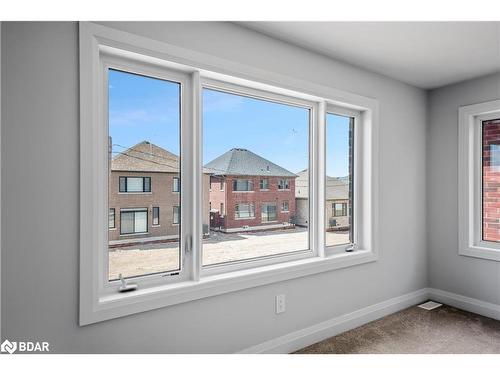 25 Corley Street, Lindsay, ON - Indoor Photo Showing Other Room