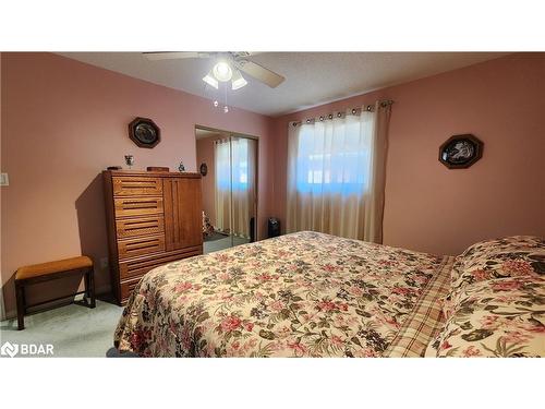 556 Leacock Drive, Barrie, ON - Indoor Photo Showing Bedroom