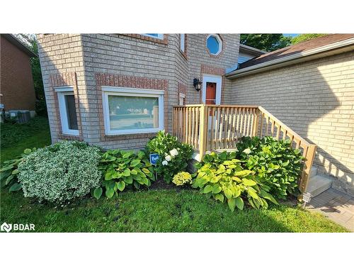 556 Leacock Drive, Barrie, ON - Outdoor