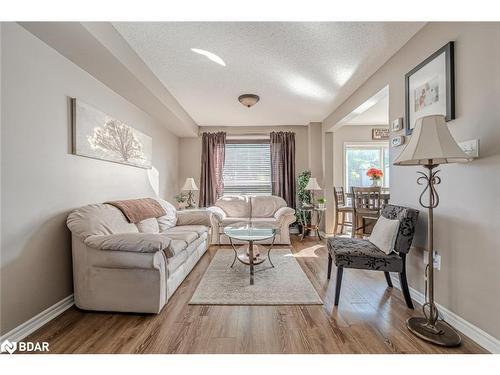 35 Bartor Boulevard, Barrie, ON - Indoor Photo Showing Living Room