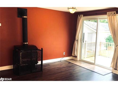 268 Barrie Street, Thornton, ON - Indoor Photo Showing Other Room