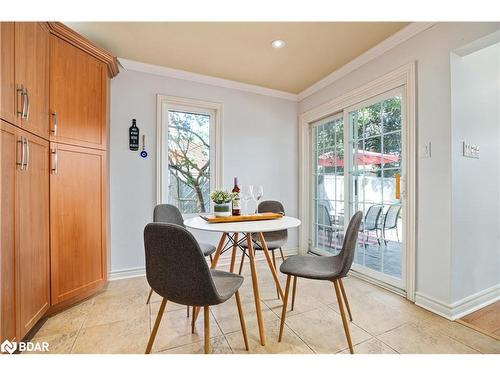 19 Grand Forest Drive, Barrie, ON - Indoor Photo Showing Dining Room