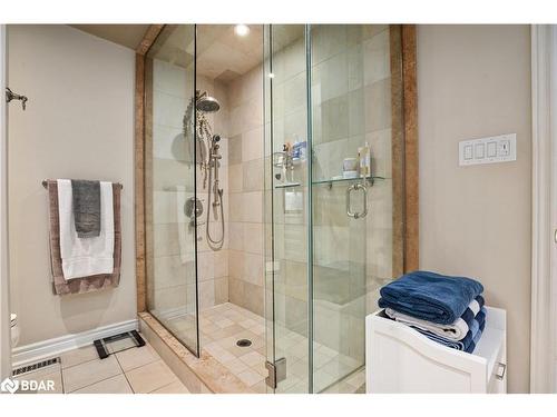 19 Grand Forest Drive, Barrie, ON - Indoor Photo Showing Bathroom