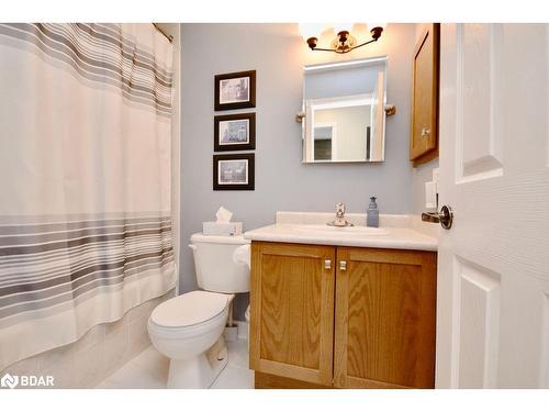 181 Sproule Drive, Barrie, ON - Indoor Photo Showing Bathroom