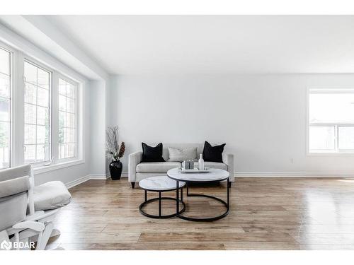 30 Livia Herman Way, Barrie, ON - Indoor Photo Showing Living Room