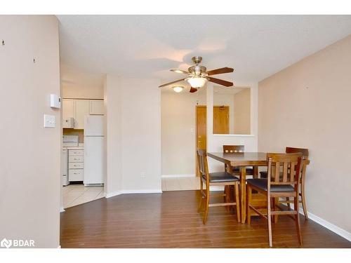 103-25 Meadow Lane, Barrie, ON - Indoor Photo Showing Dining Room