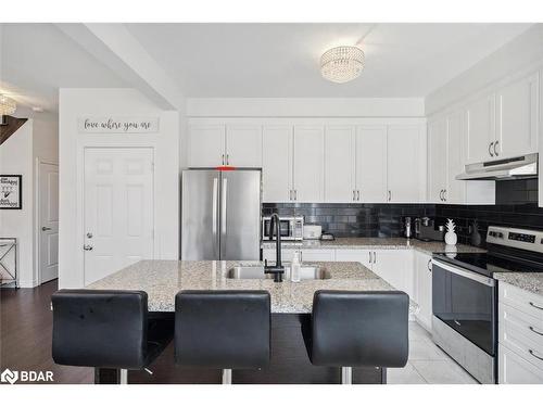 1001 Barton Way, Innisfil, ON - Indoor Photo Showing Kitchen With Upgraded Kitchen