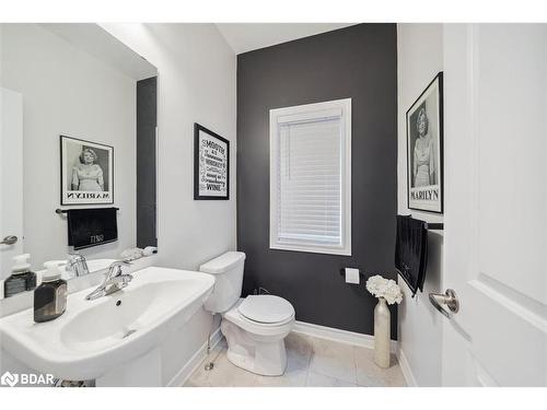 1001 Barton Way, Innisfil, ON - Indoor Photo Showing Bathroom