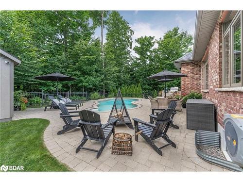 30 Black Creek Trail, Minesing, ON - Outdoor With In Ground Pool