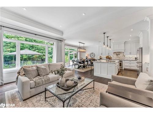 30 Black Creek Trail, Minesing, ON - Indoor Photo Showing Living Room