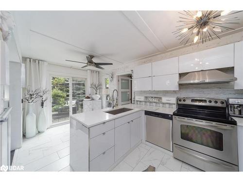 64 O'Shaughnessy Crescent, Barrie, ON - Indoor Photo Showing Kitchen With Stainless Steel Kitchen