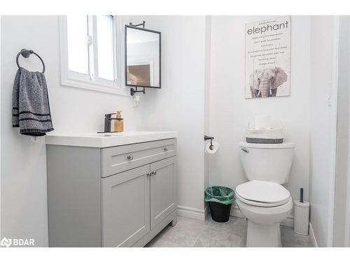 1068 Emily Street, Innisfil, ON - Indoor Photo Showing Bathroom