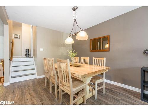 33 Roslyn Road, Barrie, ON - Indoor Photo Showing Dining Room