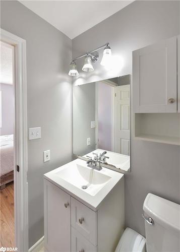 320 Park Street Street, Orillia, ON - Indoor Photo Showing Bathroom