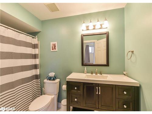 320 Park Street Street, Orillia, ON - Indoor Photo Showing Bathroom