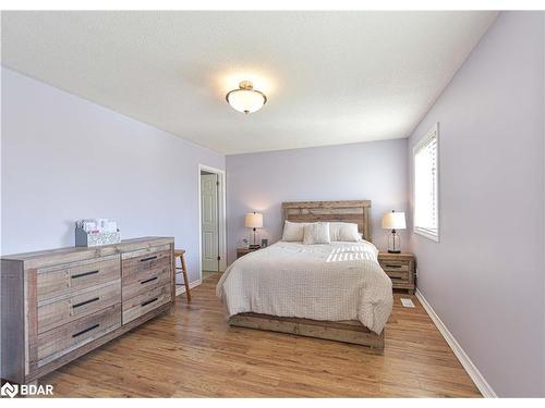 320 Park Street Street, Orillia, ON - Indoor Photo Showing Bedroom