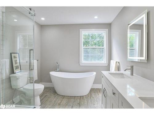 1390 Warminster Sideroad, Oro-Medonte, ON - Indoor Photo Showing Bathroom