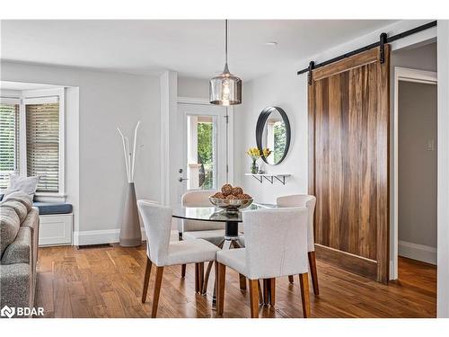 3 St Vincent Square, Barrie, ON - Indoor Photo Showing Dining Room