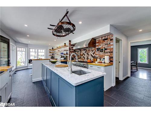 3684 Kimberley Street, Innisfil, ON - Indoor Photo Showing Kitchen