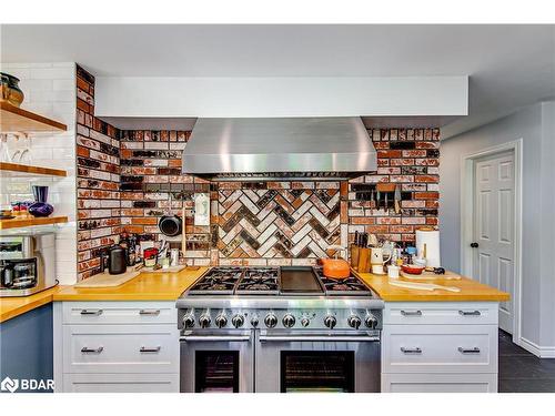 3684 Kimberley Street, Innisfil, ON - Indoor Photo Showing Kitchen