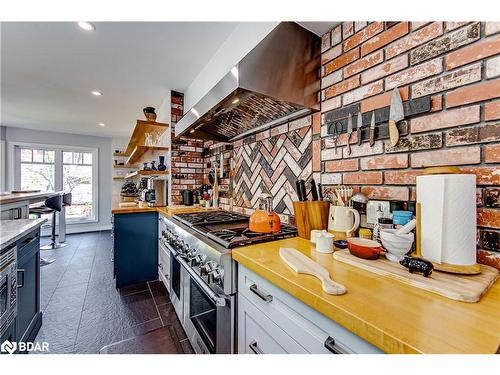 3684 Kimberley Street, Innisfil, ON - Indoor Photo Showing Kitchen