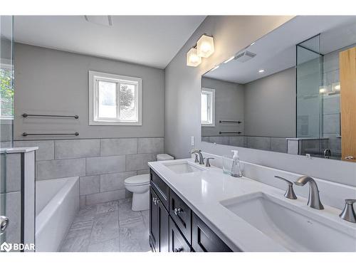 3684 Kimberley Street, Innisfil, ON - Indoor Photo Showing Bathroom