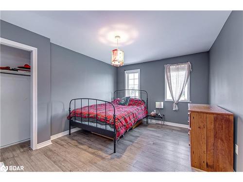 3684 Kimberley Street, Innisfil, ON - Indoor Photo Showing Bedroom