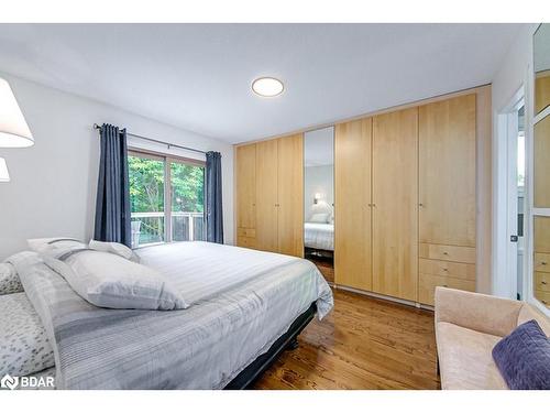 16 Peacock Lane, Barrie, ON - Indoor Photo Showing Bedroom