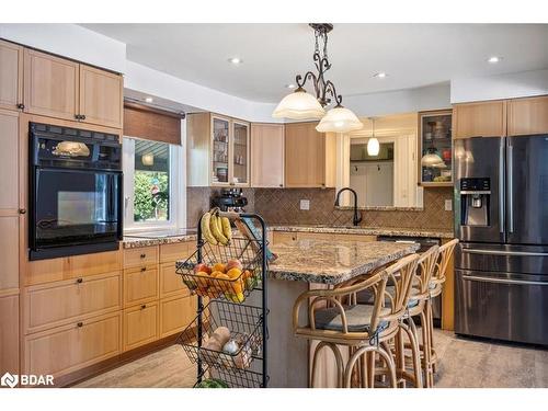 223 Cliff Road, Barrie, ON - Indoor Photo Showing Kitchen