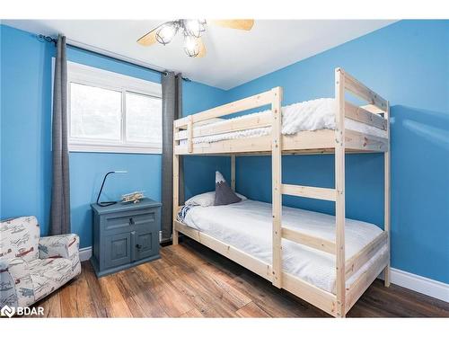 543 Oleary Lane, Victoria Harbour, ON - Indoor Photo Showing Bedroom