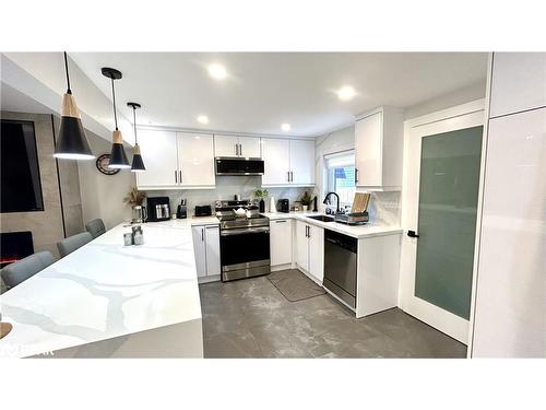 502 River Road E, Wasaga Beach, ON - Indoor Photo Showing Kitchen