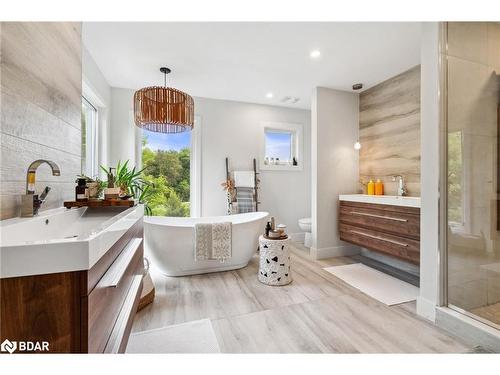 52 Regalia Way, Barrie, ON - Indoor Photo Showing Bathroom