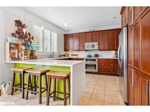 52 Regalia Way, Barrie, ON - Indoor Photo Showing Kitchen