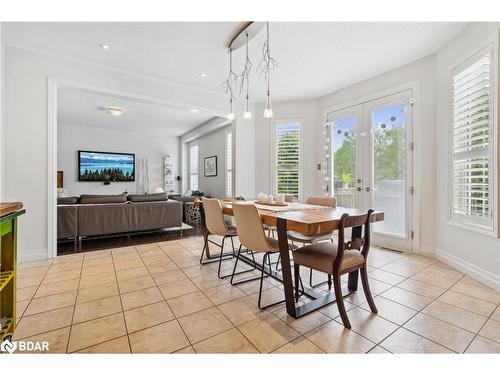 52 Regalia Way, Barrie, ON - Indoor Photo Showing Dining Room